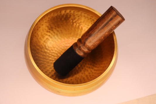 Hammered singing bowl